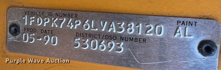 image for item JU9681 1990 Ford F700  bucket truck