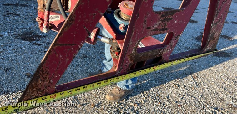 image for item JU9682 1999 International 4900  bucket truck