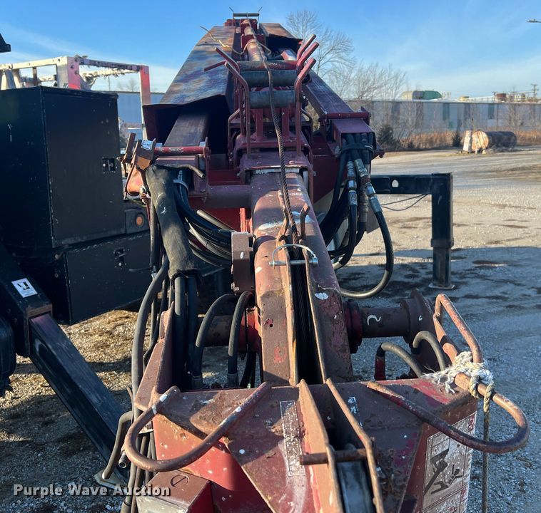 image for item JU9682 1999 International 4900  bucket truck