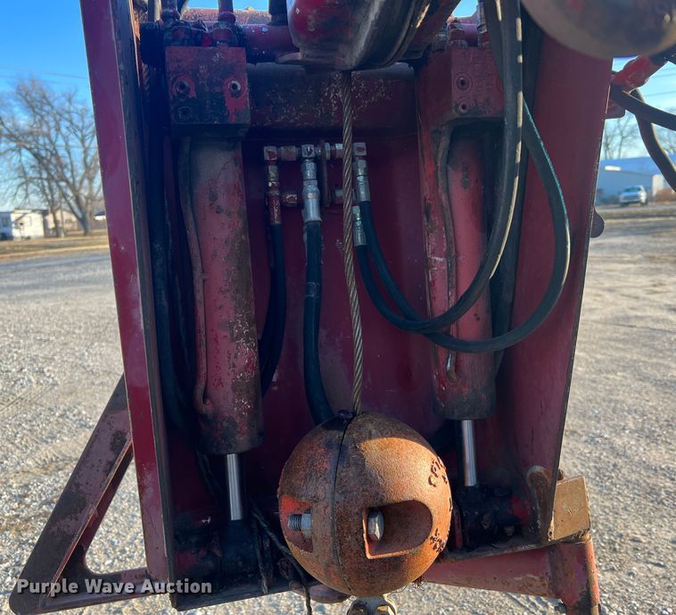 image for item JU9682 1999 International 4900  bucket truck