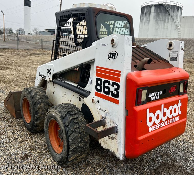 image for item JU9714 2000 Bobcat 863  skid steer loader