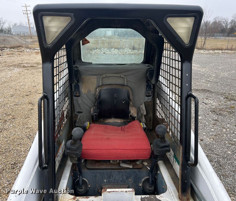 image for item JU9714 2000 Bobcat 863  skid steer loader