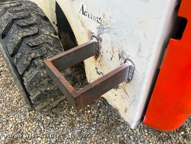 image for item JU9714 2000 Bobcat 863  skid steer loader