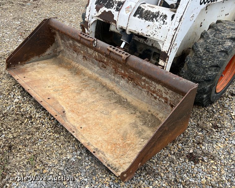 image for item JU9714 2000 Bobcat 863  skid steer loader