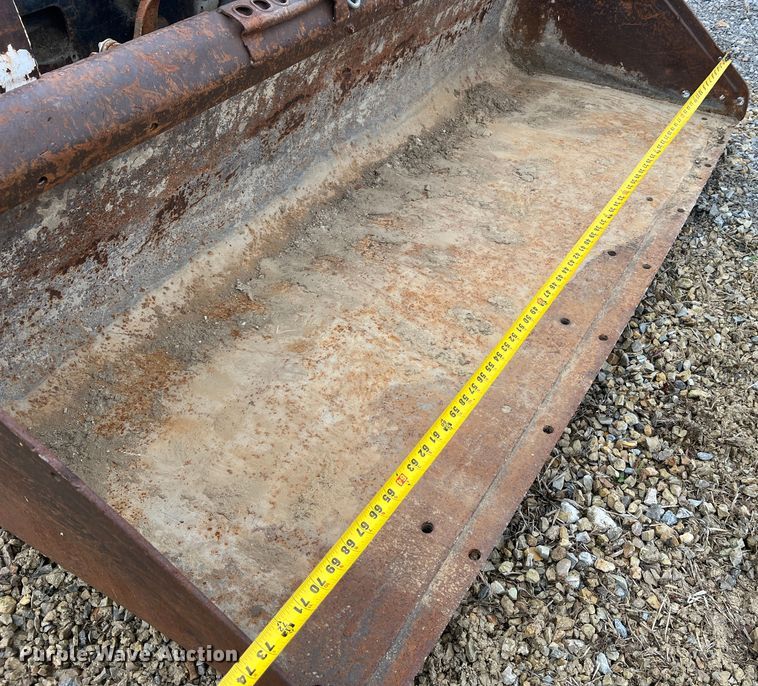 image for item JU9714 2000 Bobcat 863  skid steer loader