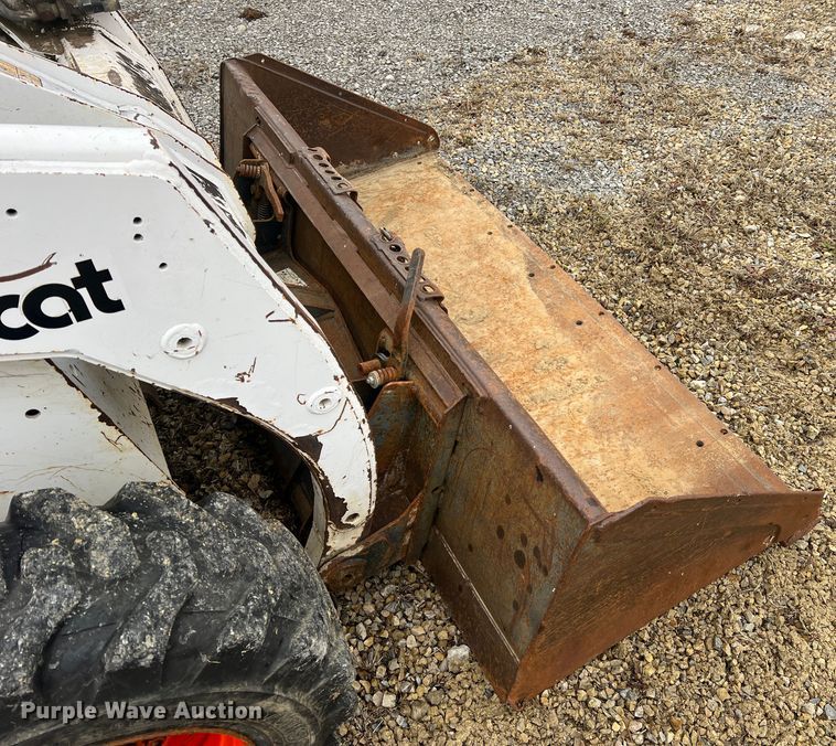image for item JU9714 2000 Bobcat 863  skid steer loader