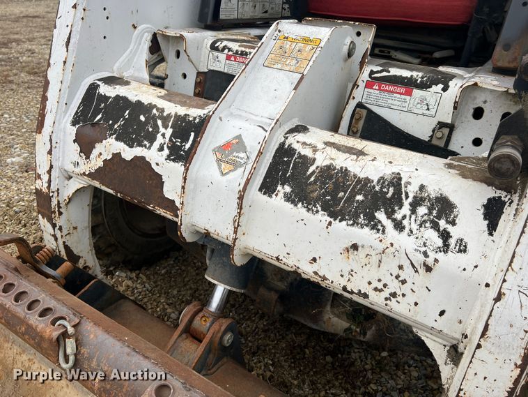 image for item JU9714 2000 Bobcat 863  skid steer loader