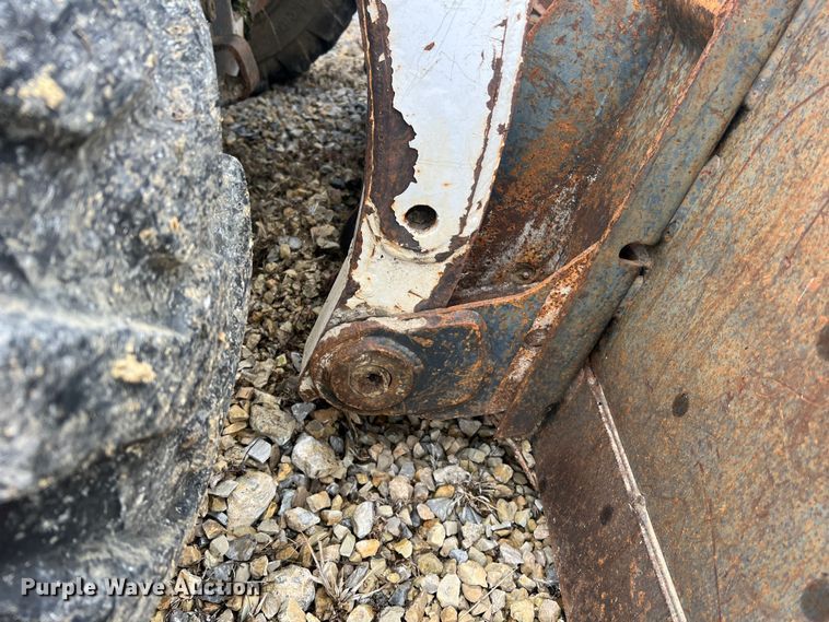 image for item JU9714 2000 Bobcat 863  skid steer loader