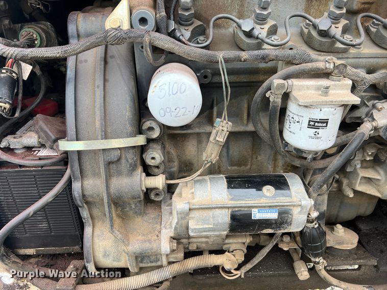 image for item JU9714 2000 Bobcat 863  skid steer loader