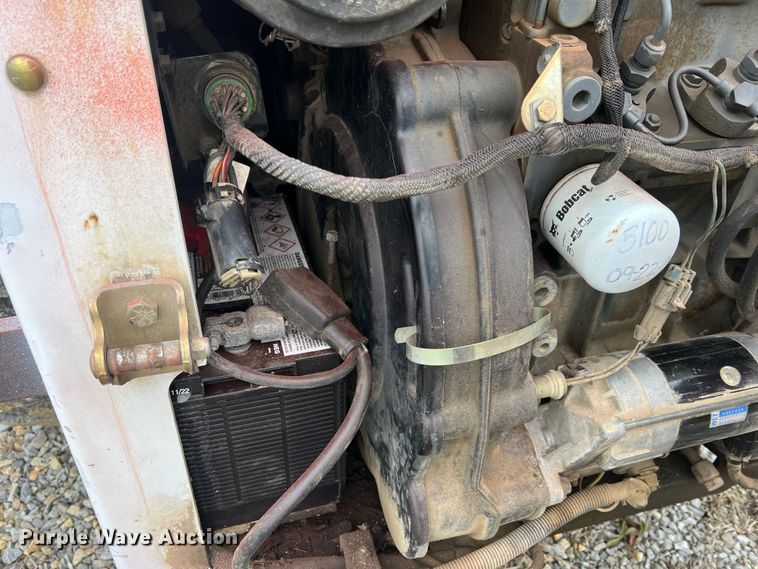 image for item JU9714 2000 Bobcat 863  skid steer loader