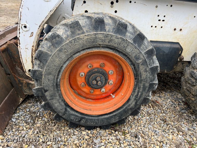 image for item JU9714 2000 Bobcat 863  skid steer loader