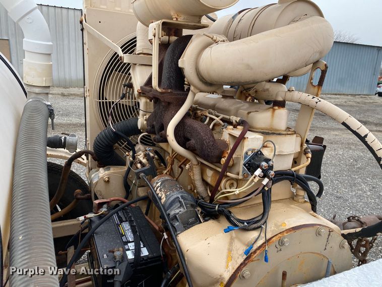 image for item JW9207 1992 Shop built  vacuum excavator