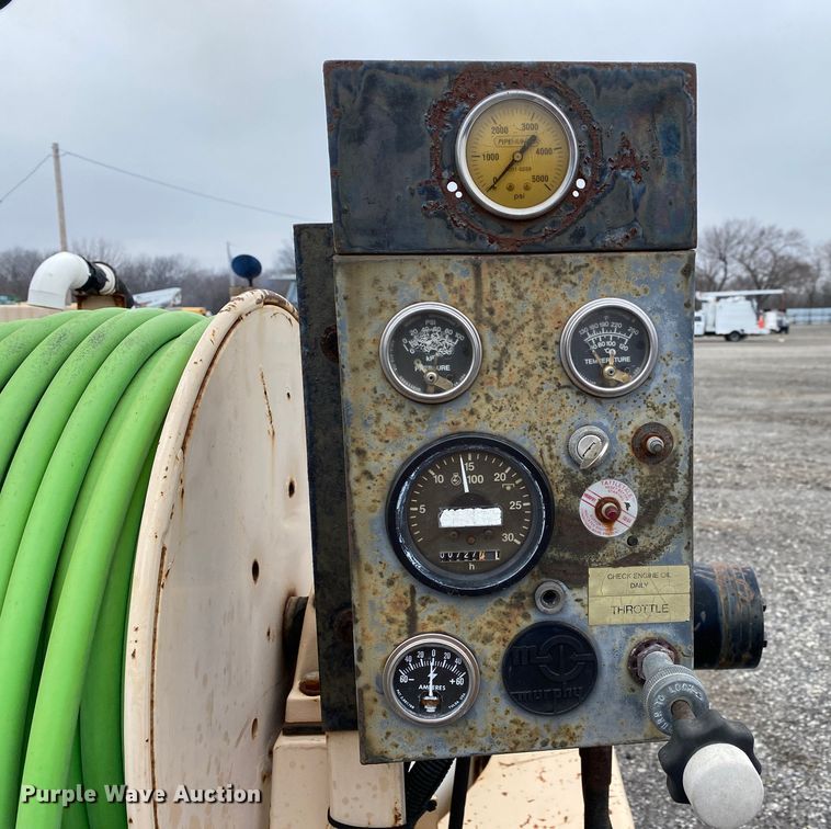 image for item JW9207 1992 Shop built  vacuum excavator