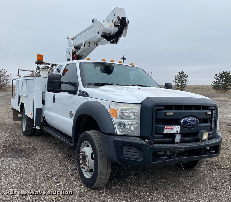 image for item JW9209 2016 Ford F550 Super Duty XL  SuperCab bucket truck
