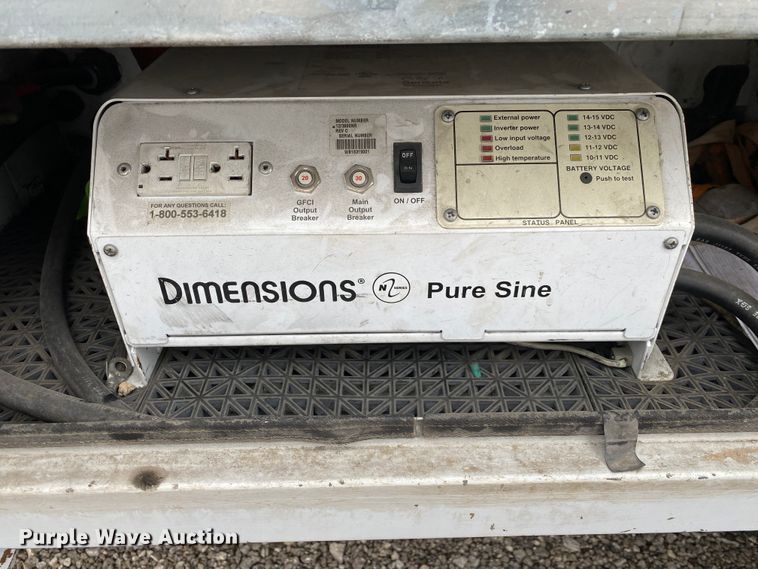 image for item JW9209 2016 Ford F550 Super Duty XL  SuperCab bucket truck