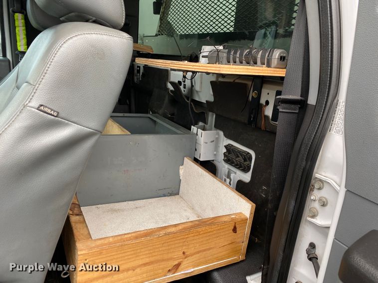 image for item JW9209 2016 Ford F550 Super Duty XL  SuperCab bucket truck