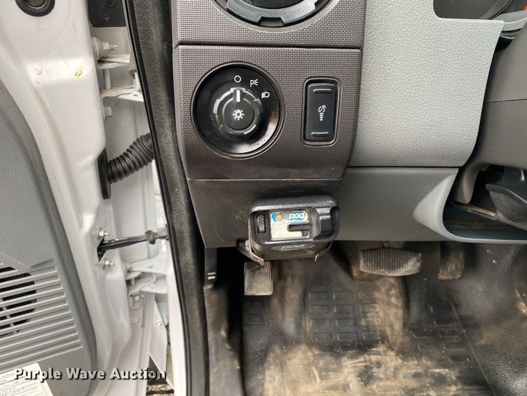 image for item JW9209 2016 Ford F550 Super Duty XL  SuperCab bucket truck