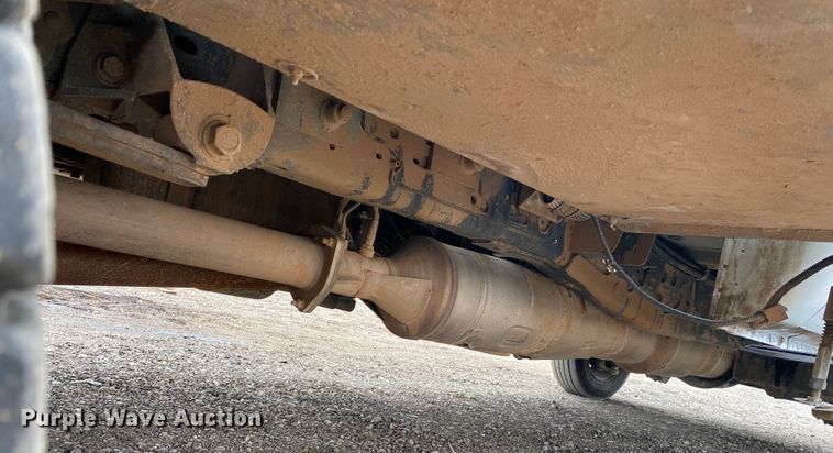 image for item JW9209 2016 Ford F550 Super Duty XL  SuperCab bucket truck