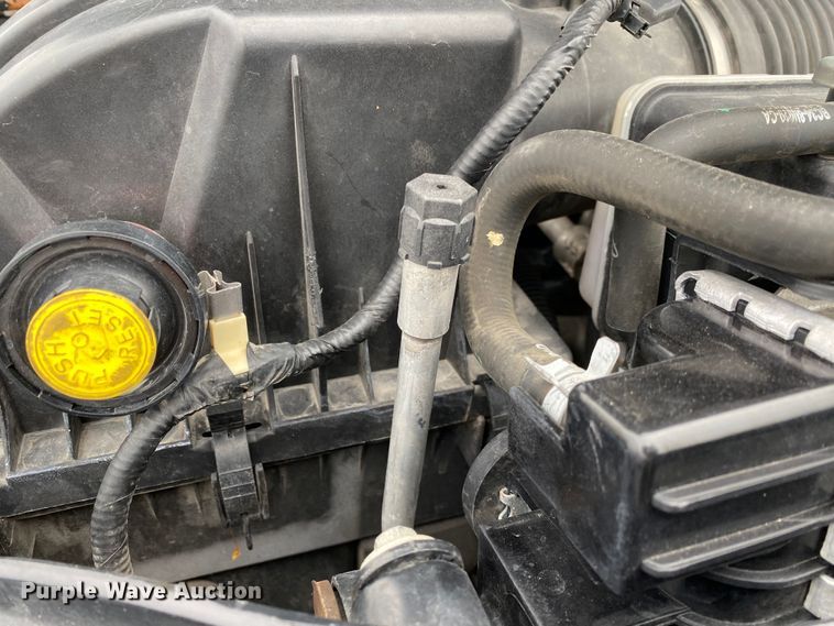 image for item JW9209 2016 Ford F550 Super Duty XL  SuperCab bucket truck