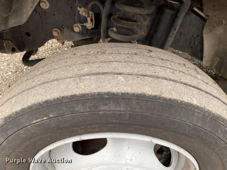 image for item JW9209 2016 Ford F550 Super Duty XL  SuperCab bucket truck