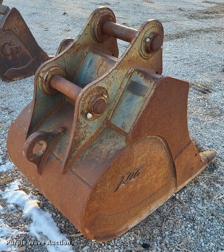 image for item JW9722 TAG  36"W excavator bucket