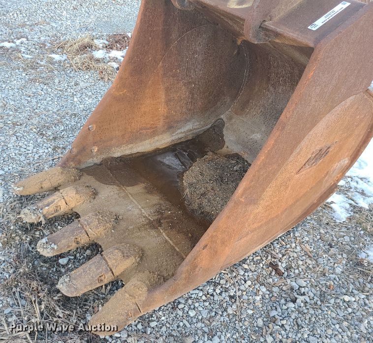image for item JW9722 TAG  36"W excavator bucket