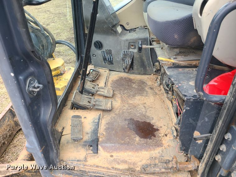 image for item JW9776 2012 John Deere 50D  mini excavator