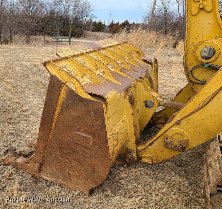 image for item JW9784 2010 Caterpillar 963D  track loader