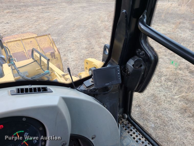 image for item JW9784 2010 Caterpillar 963D  track loader