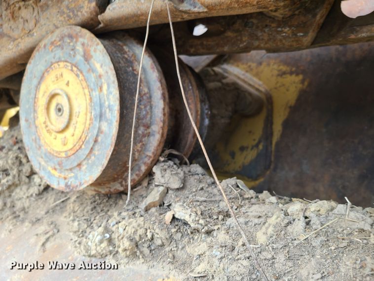 image for item JW9784 2010 Caterpillar 963D  track loader