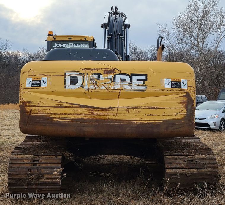 image for item JW9785 2012 John Deere 200D  excavator