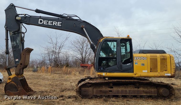 image for item JW9785 2012 John Deere 200D  excavator