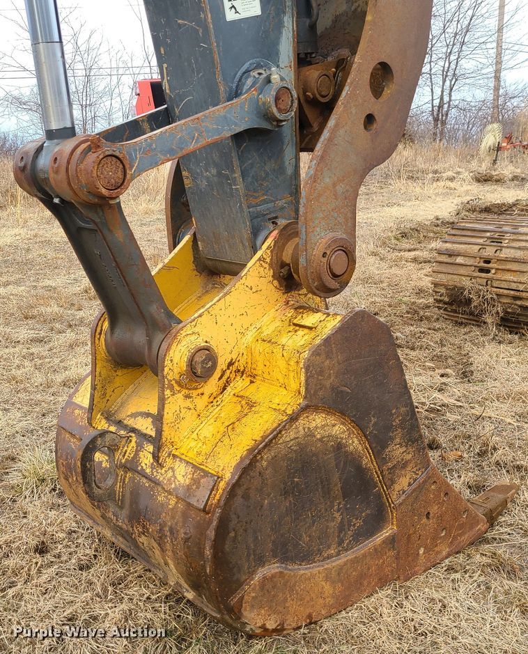 image for item JW9785 2012 John Deere 200D  excavator