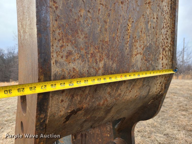 image for item JW9785 2012 John Deere 200D  excavator