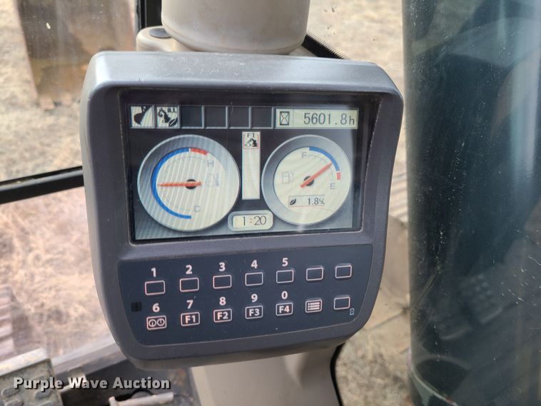 image for item JW9785 2012 John Deere 200D  excavator