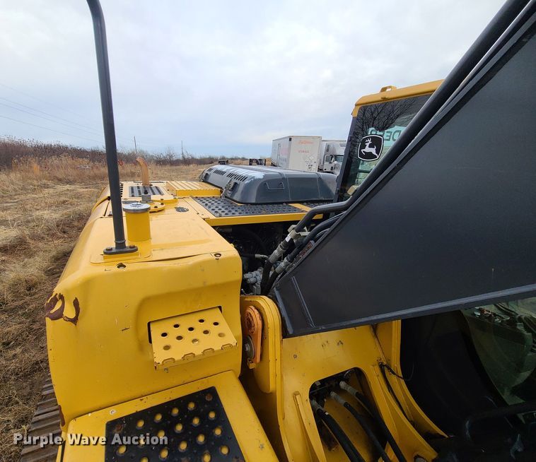 image for item JW9785 2012 John Deere 200D  excavator