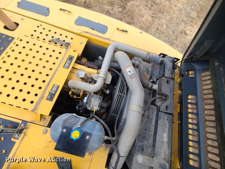 image for item JW9785 2012 John Deere 200D  excavator