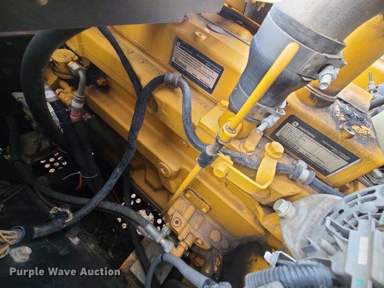 image for item JW9785 2012 John Deere 200D  excavator