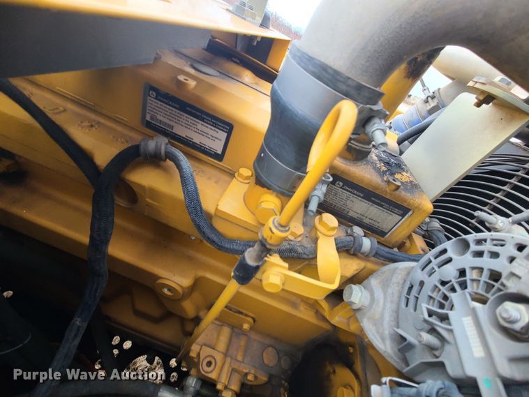 image for item JW9785 2012 John Deere 200D  excavator