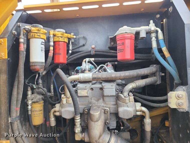 image for item JW9785 2012 John Deere 200D  excavator