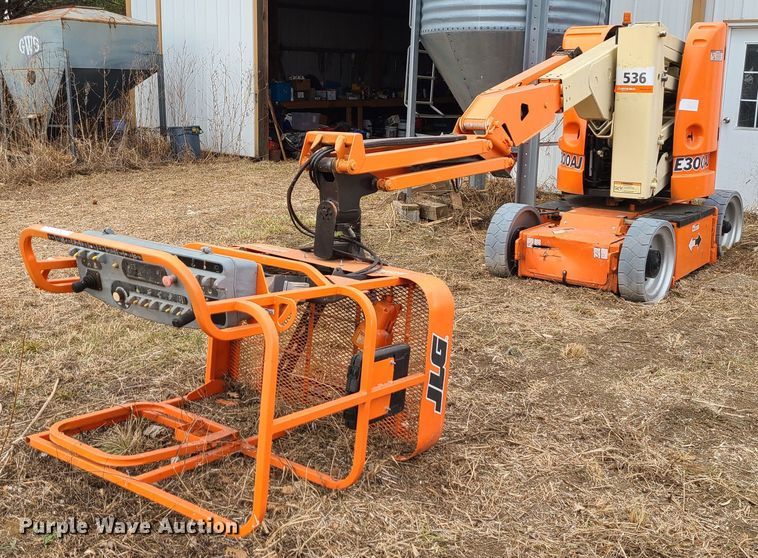 image for item JW9788 2007 JLG E300AJ  boom lift
