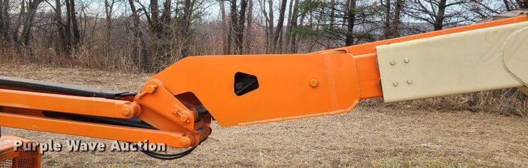 image for item JW9788 2007 JLG E300AJ  boom lift