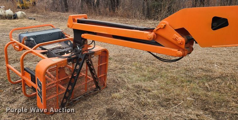 image for item JW9788 2007 JLG E300AJ  boom lift
