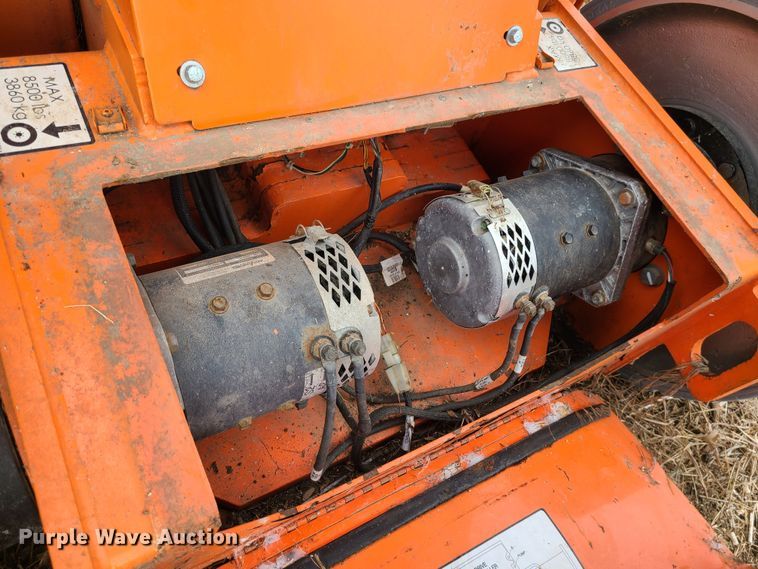 image for item JW9788 2007 JLG E300AJ  boom lift