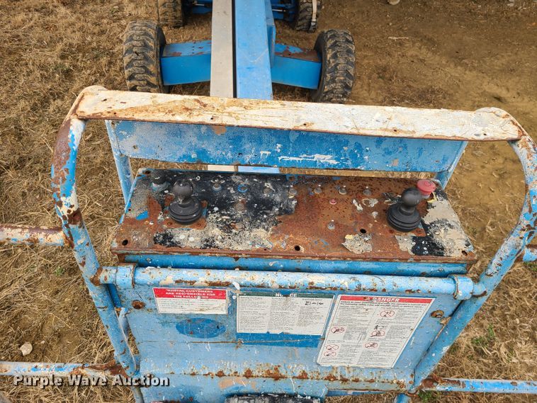 image for item JW9794 2006 Genie S40  boom lift