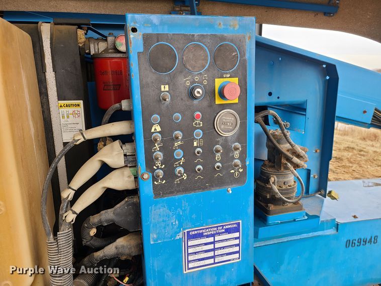 image for item JW9794 2006 Genie S40  boom lift