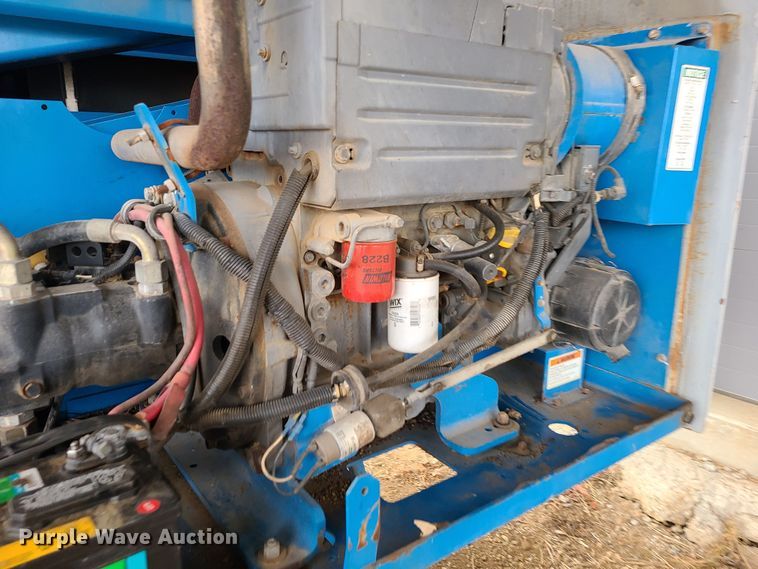 image for item JW9794 2006 Genie S40  boom lift