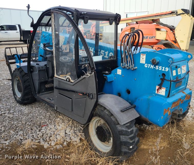 image for item JW9795 2015 Genie GTH-5519  telehandler