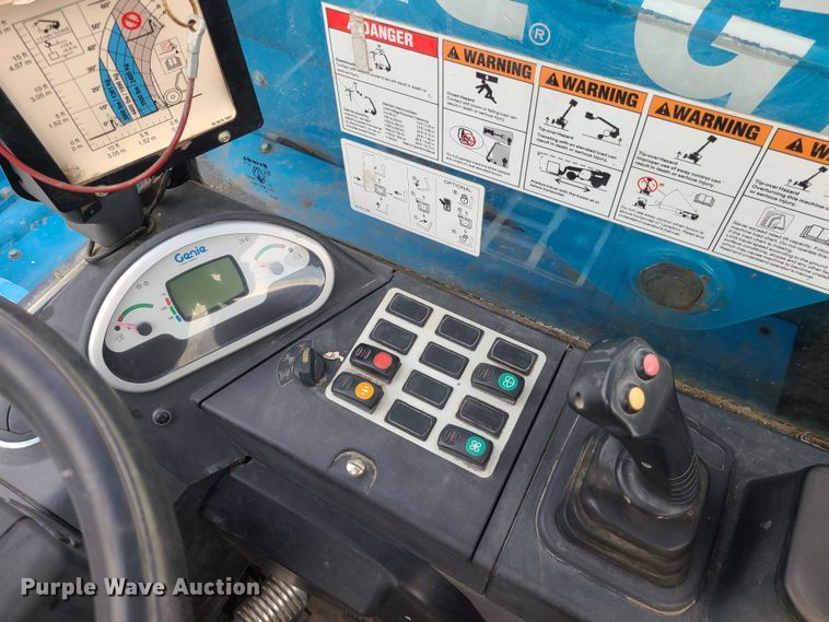 image for item JW9795 2015 Genie GTH-5519  telehandler