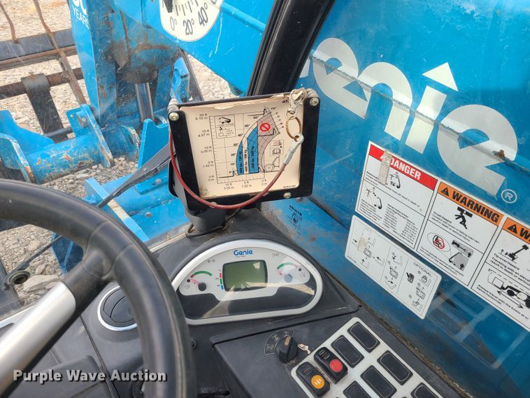 image for item JW9795 2015 Genie GTH-5519  telehandler